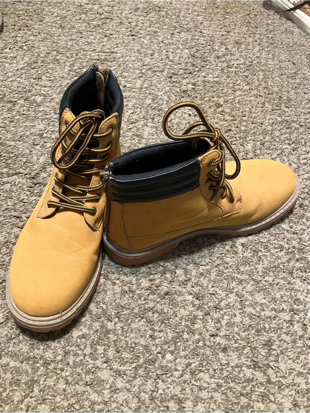 Women’s Tan Work-Style Lace-Up Boots with Side Zip Brand New Size Casual